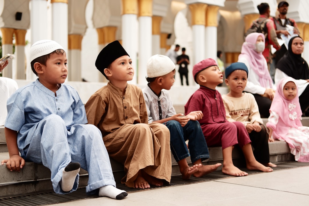 Cara Nabi Muhammad Memperlakukan Anak-anak