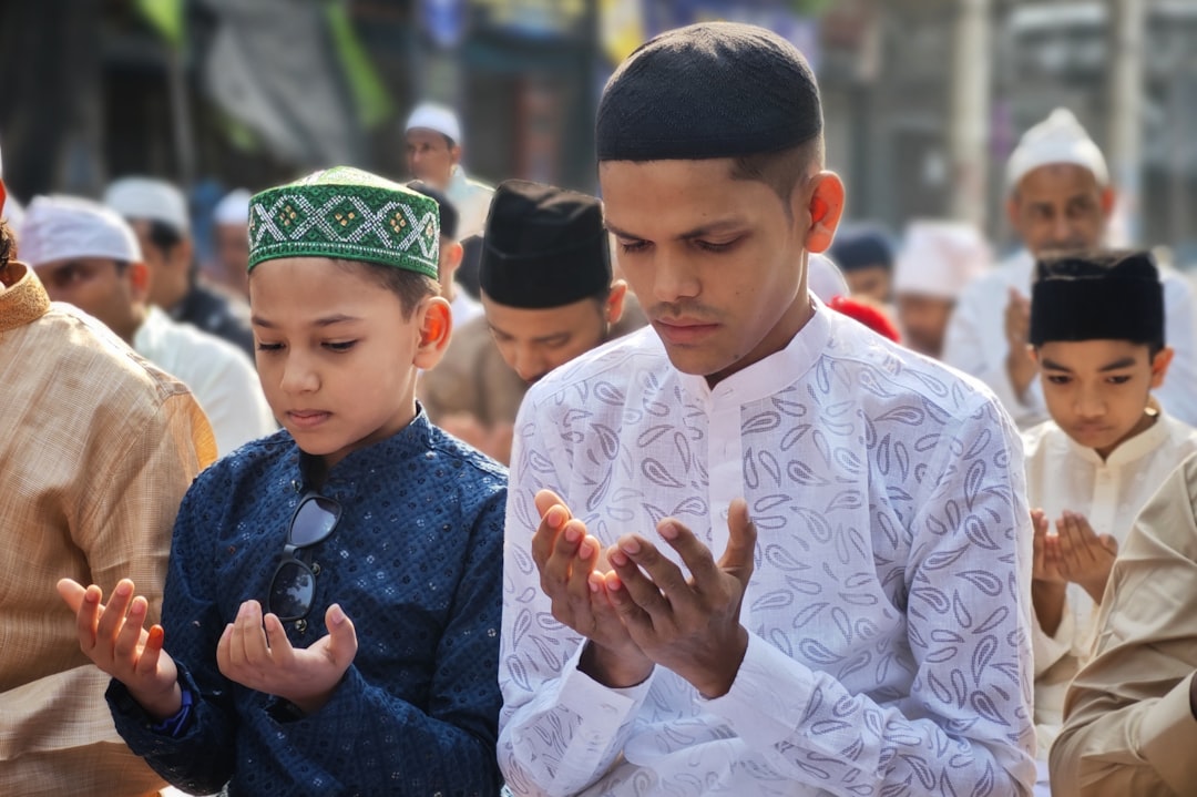 Hari Arafah: Ketika Jutaan Manusia Belajar Jadi Setara