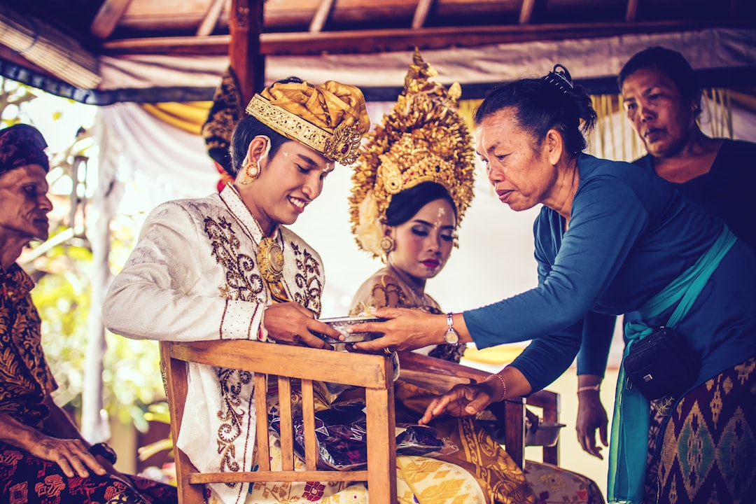 Menikah Saat Hamil, Perlu Akad Ulang?