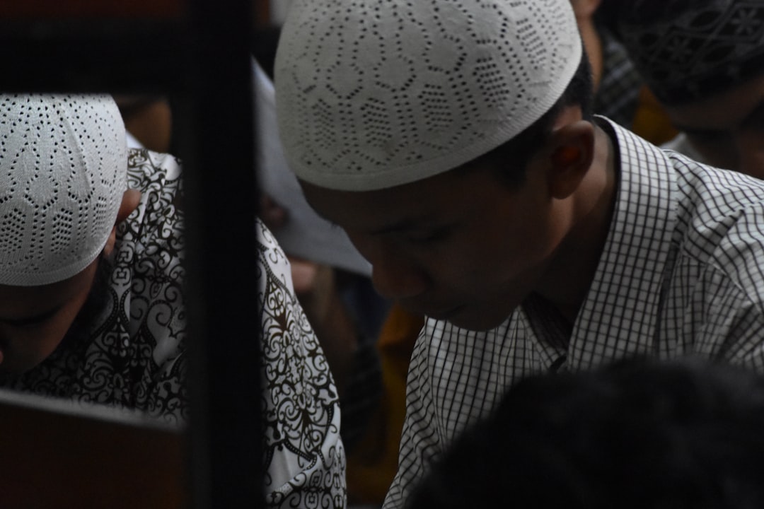 Cara Menyembelih Ayam Islami
