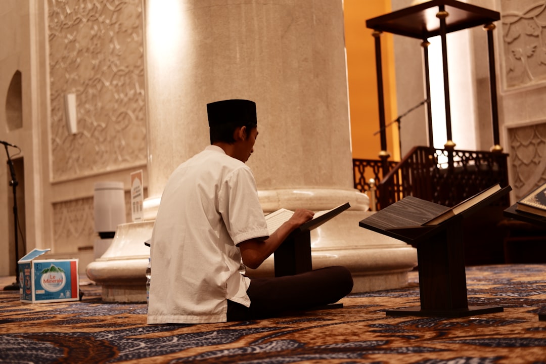 Salat Malam dalam Gelap