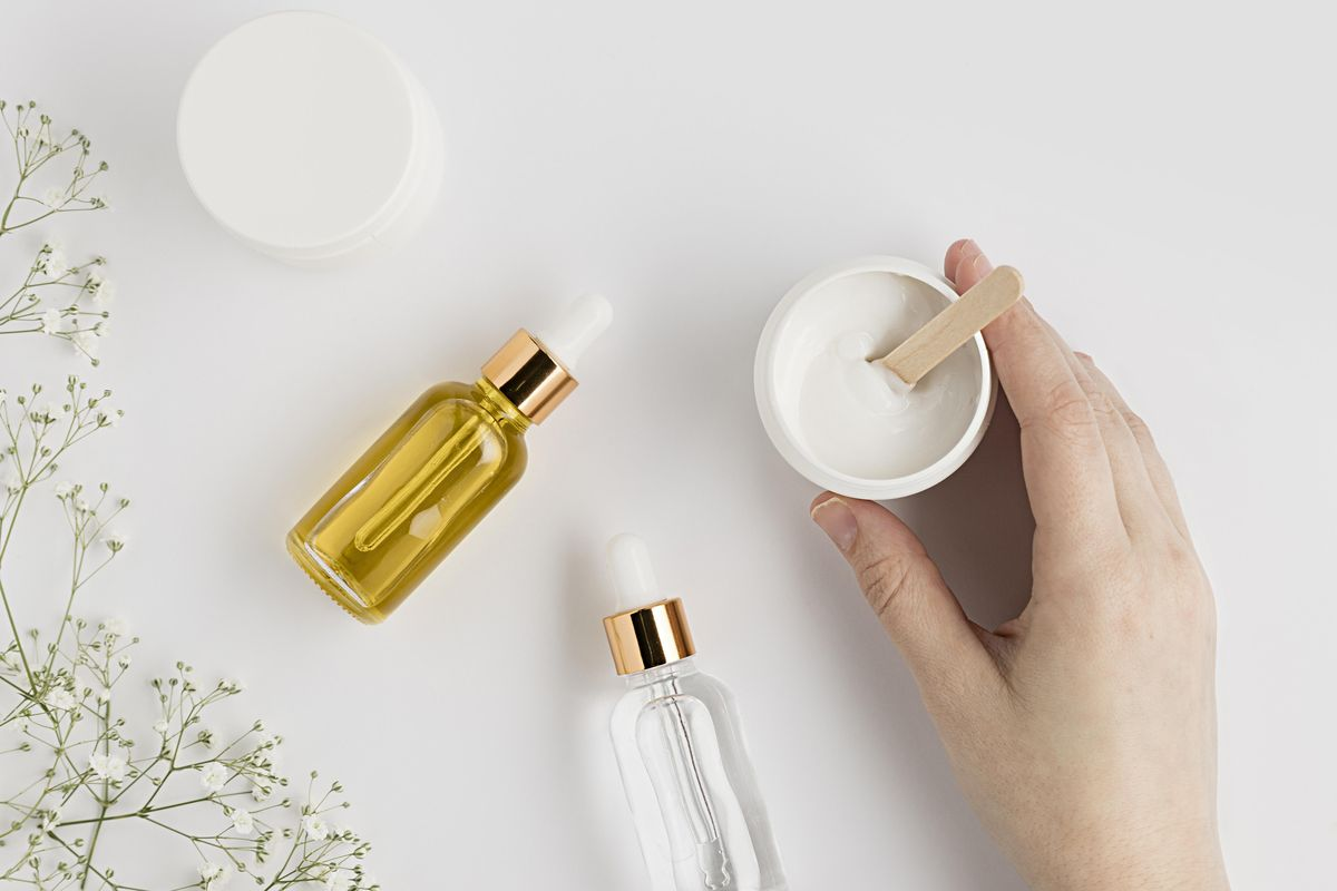 Lagi Iddah, Boleh Nggak Sih Pakai Skincare?
